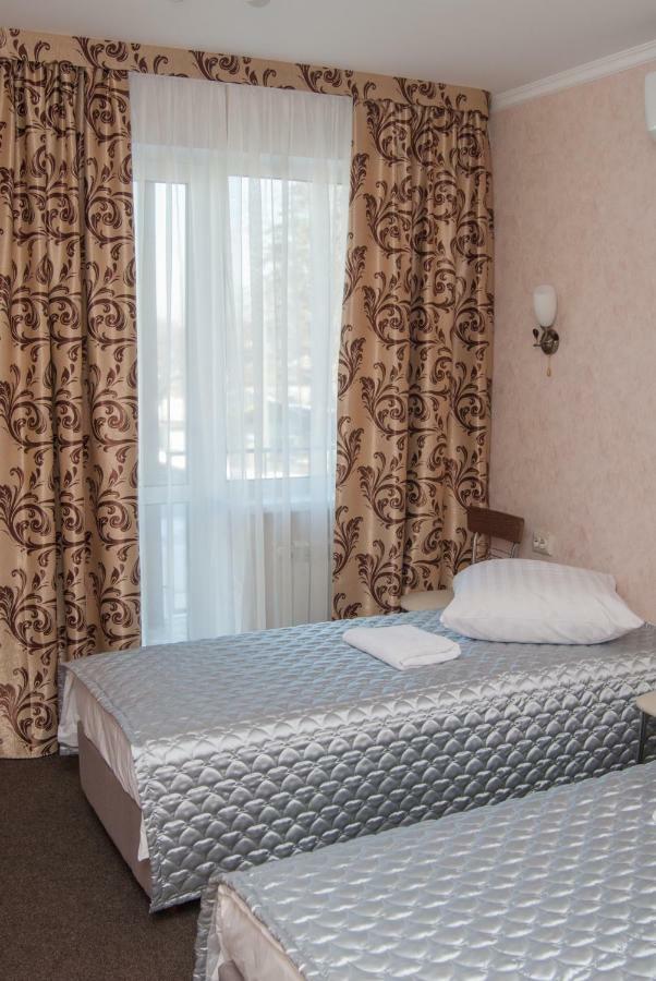 Veles Hotel Brovary Eksteriør billede