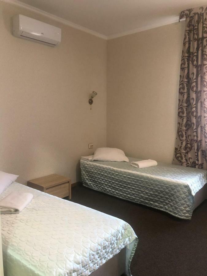 Veles Hotel Brovary Eksteriør billede